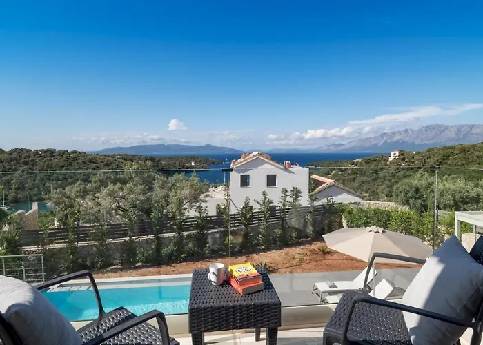 Taphian Villa Katomerion